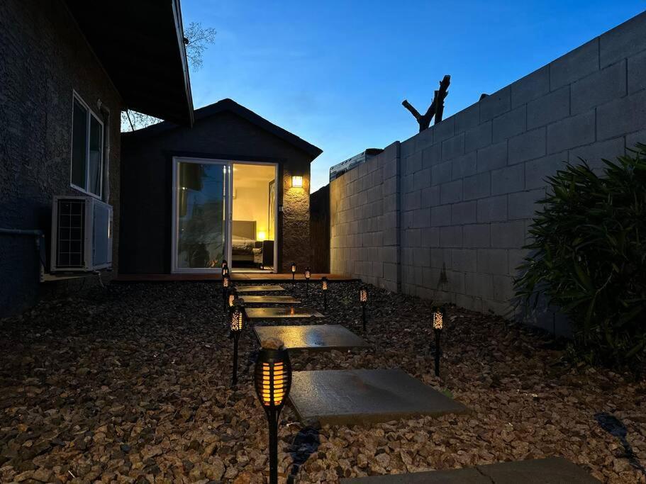 Your Tiny Downtown Home With Backyard Unit D Phoenix Exterior foto
